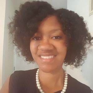 Meet your Posher, Latoya